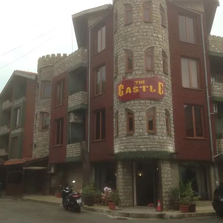 The Castle * ポモリエ